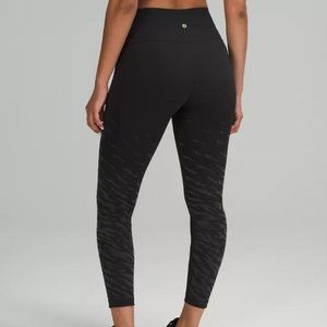 EUC Lunar New Year Wunder Under High-Rise Tight 25"